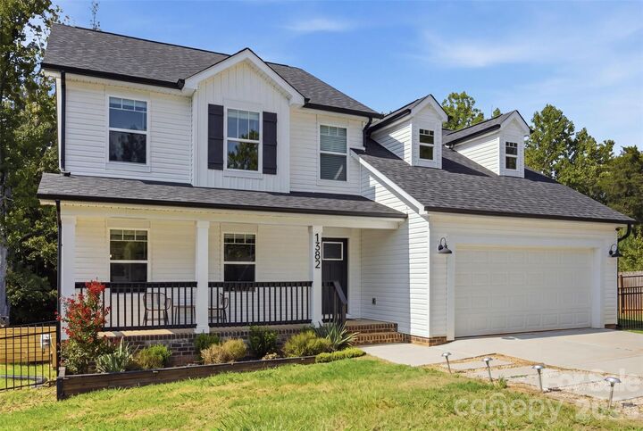 Property Photo: 1382 W Rebound Road SC 29720