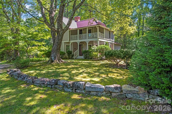 Property Photo: 520 Esseola Street NC 28773