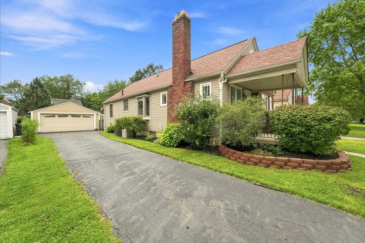 Property Photo:  557 Fallis Road  OH 43214 