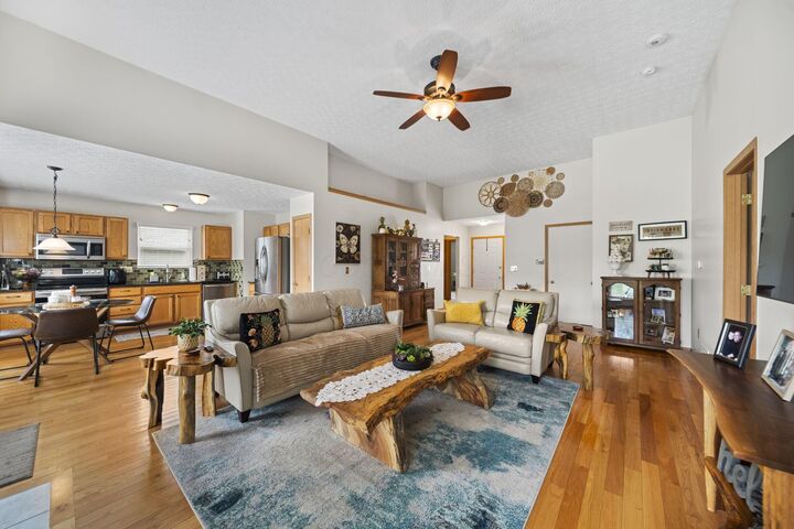 Property Photo:  3306 Summer Glen Drive  OH 43123 