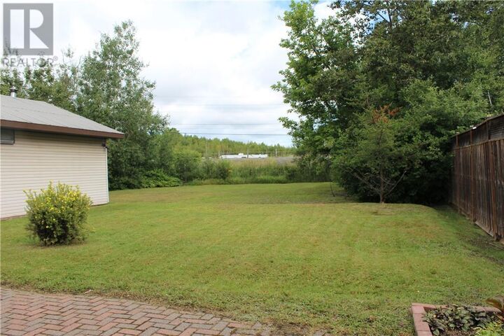 Property Photo: 2754 Raymond Street ON P3B 1W6