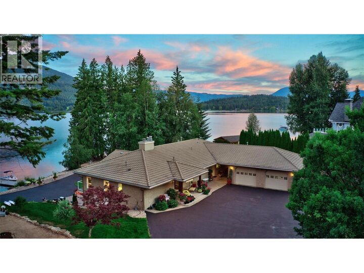 Property Photo: 3886 Parri Road BC V0E 2W1