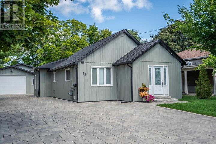 Property Photo:  69 Grandview Ave  ON P6B 3V7 