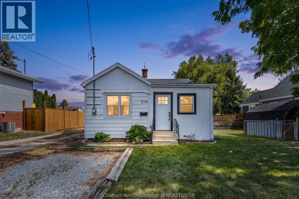 Property Photo:  310 McNaughton Avenue East  ON N7L 2G9 