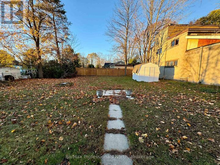 Property Photo:  260 Isaac Street  ON P1P 1G2 