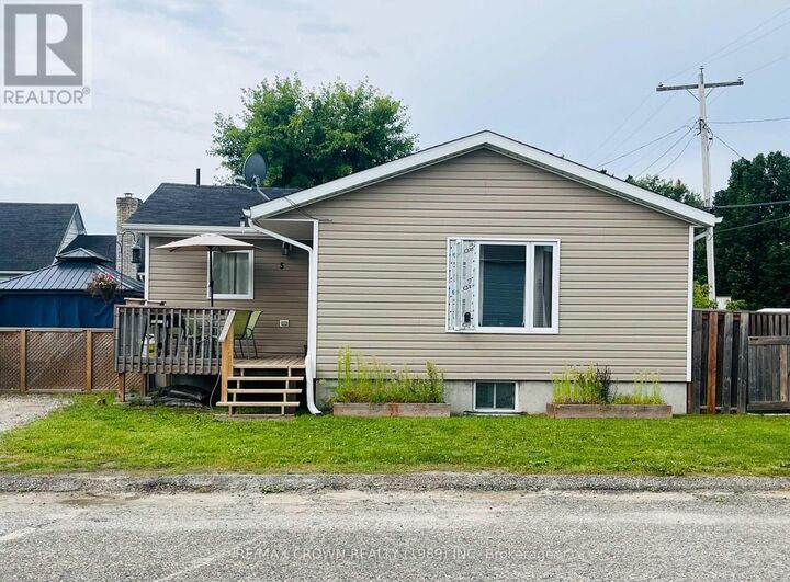 Property Photo:  5 Glen Avenue  ON P0L 1C0 