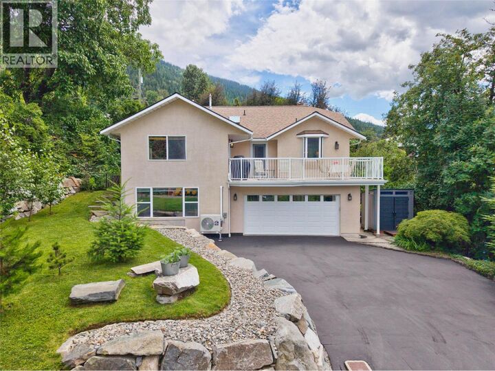 Property Photo: 1007 Hoover Street BC V1L 4X9