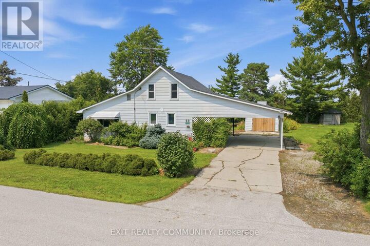 6594 James Street — photo 1