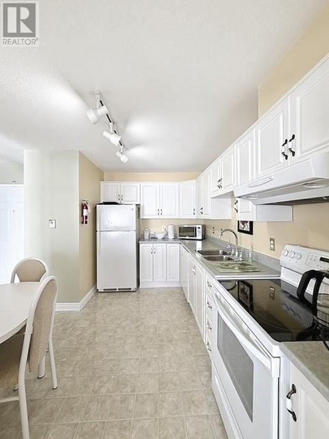 Property Photo:  304 Portugal Cove Place 301  NL A1B 2N9 