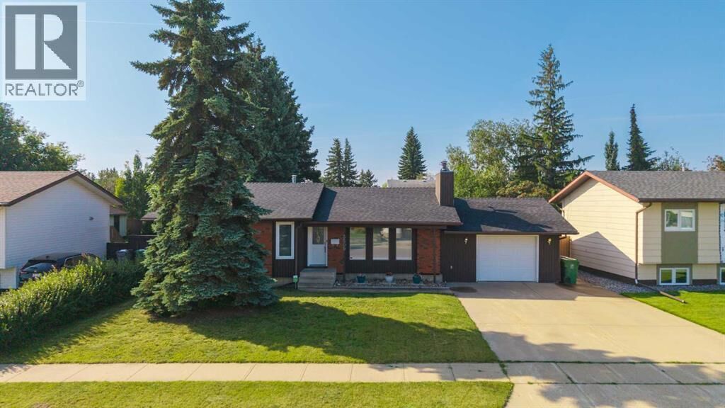 Property Photo: 5509 29 Street AB T9V 2A2