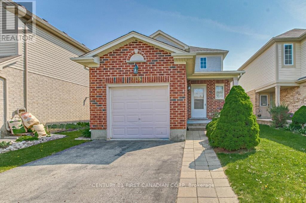 Property Photo: 706 Hedgerow Place ON N5X 4L6