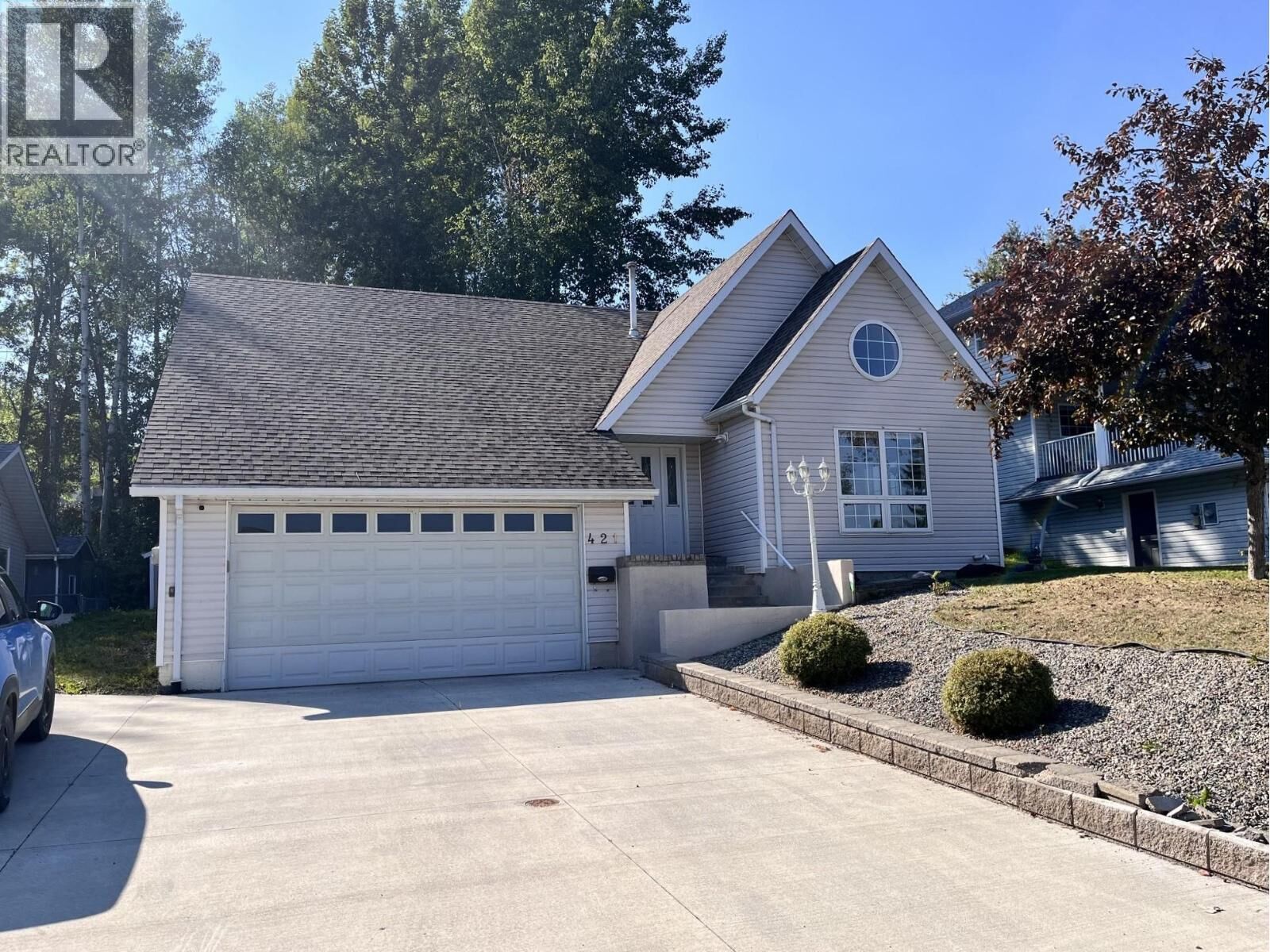 Property Photo: 421 Dawson Street BC V2J 5A4