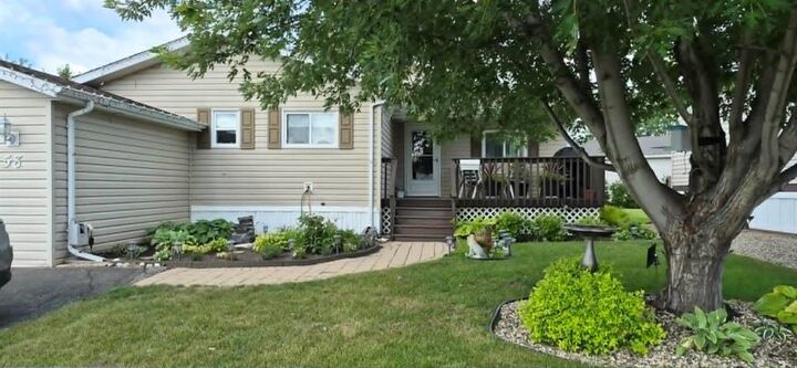 Property Photo:  58 Mockingbird Drive  MB R7C 1C5 
