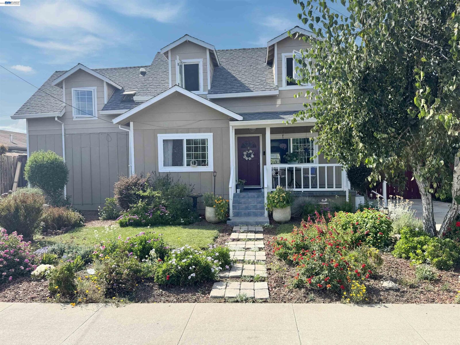 Property Photo:  4747 Hansen Ave  CA 94536 