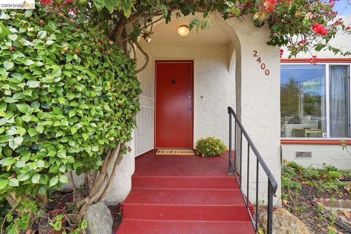 Property Photo:  2400 McBryde Ave  CA 94804 