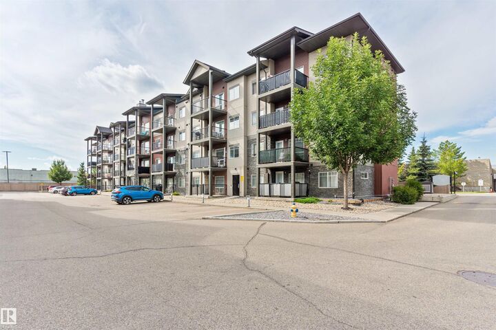 Property Photo:  9523 160 Avenue NW 401  AB T5Z 0N1 