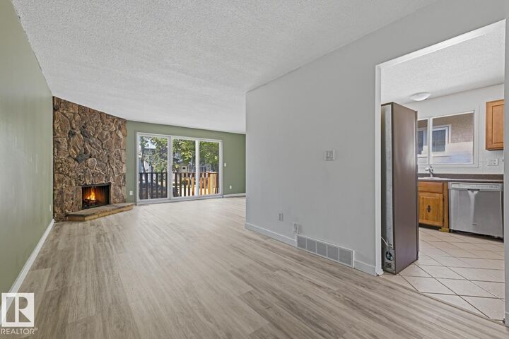 Property Photo:  10235 152 Street NW  AB T5P 1Y3 