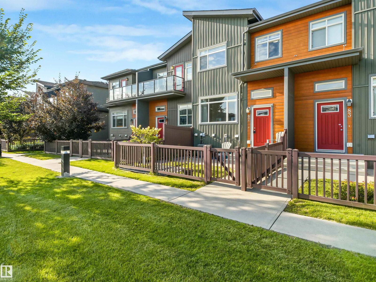 Property Photo:  7503 Getty Gate NW 82  AB T5T 4S8 