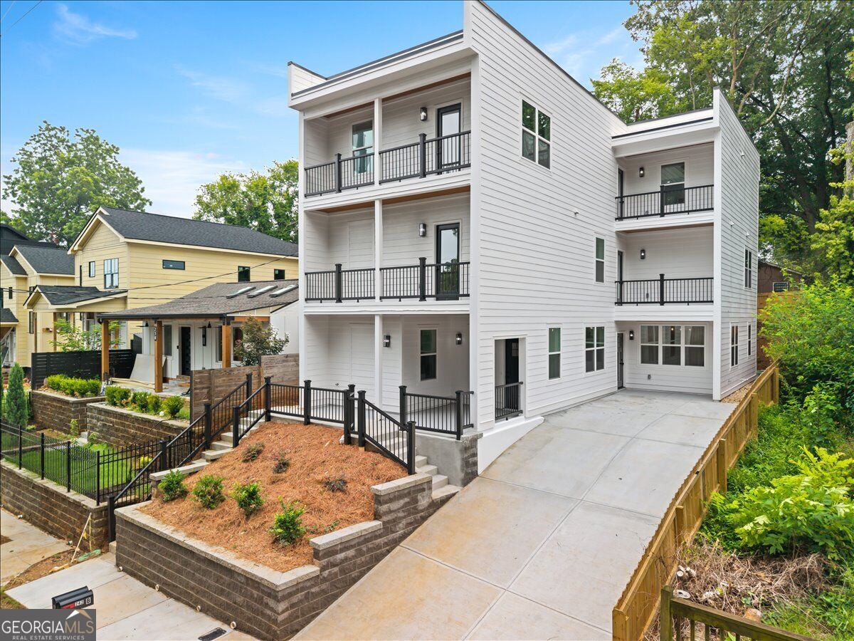 Property Photo: 242 Ormond Street SW GA 30315