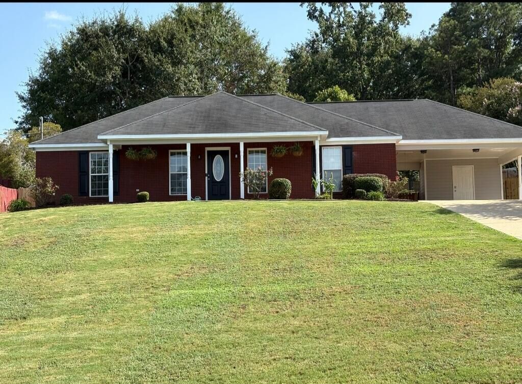 Property Photo:  54 Lee Road 2108  AL 36870 