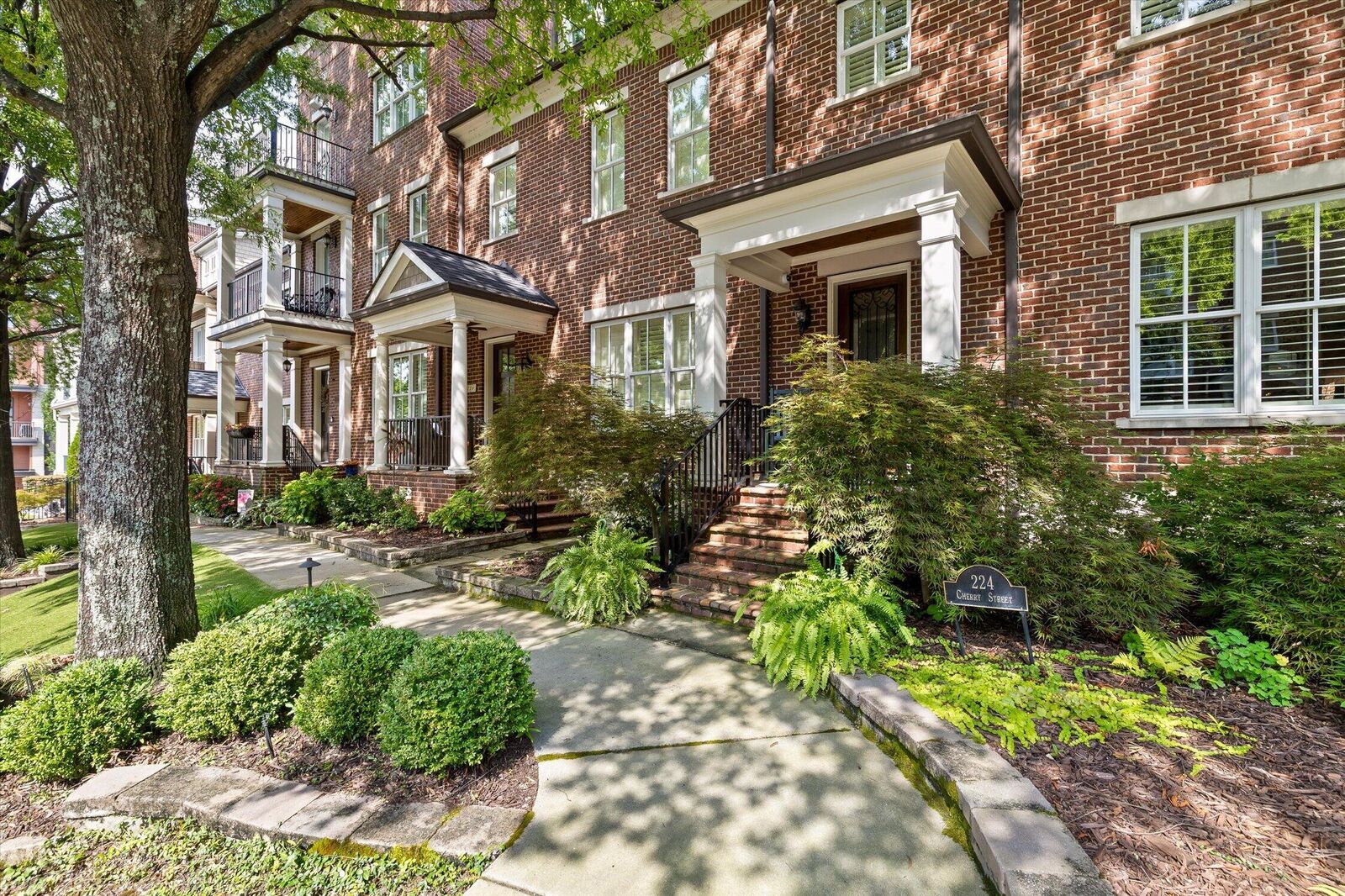 Property Photo:  224 Cherry Street  TN 37403 