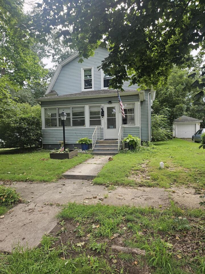 Property Photo:  112 Woodward Street  IN 46350 