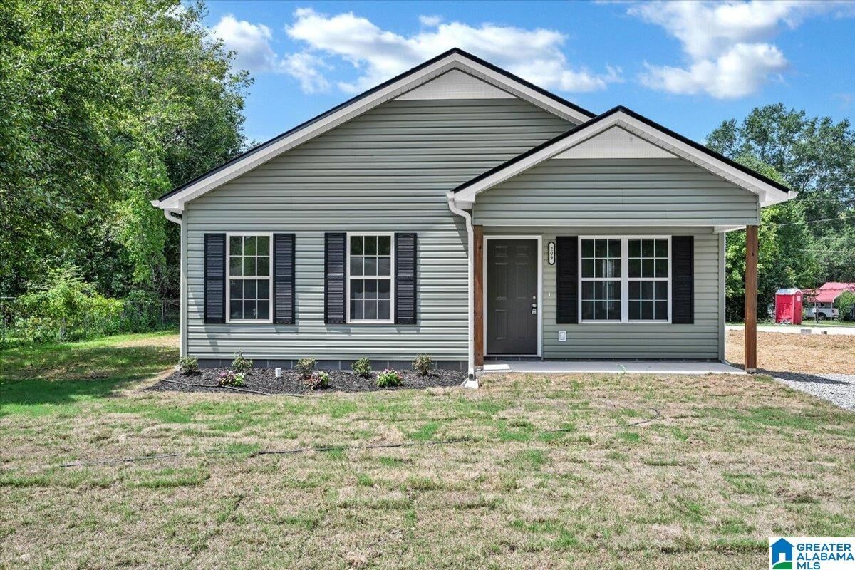 Property Photo: 209 Dean Avenue AL 35077