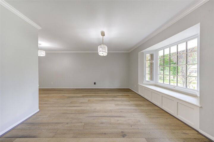Property Photo:  5019 Oak Forest Drive  TX 77018 