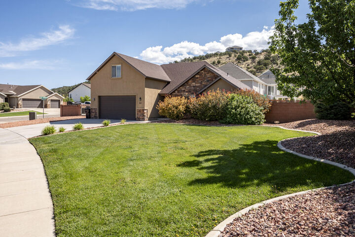 Property Photo:  317 S Glen Canyon Dr  UT 84720 