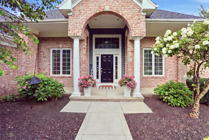 Property Photo: 2303 Carnoustie Circle IN 46755