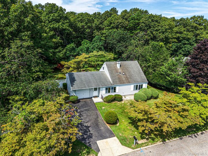 Property Photo:  1050 Sipp Avenue  NY 11763 