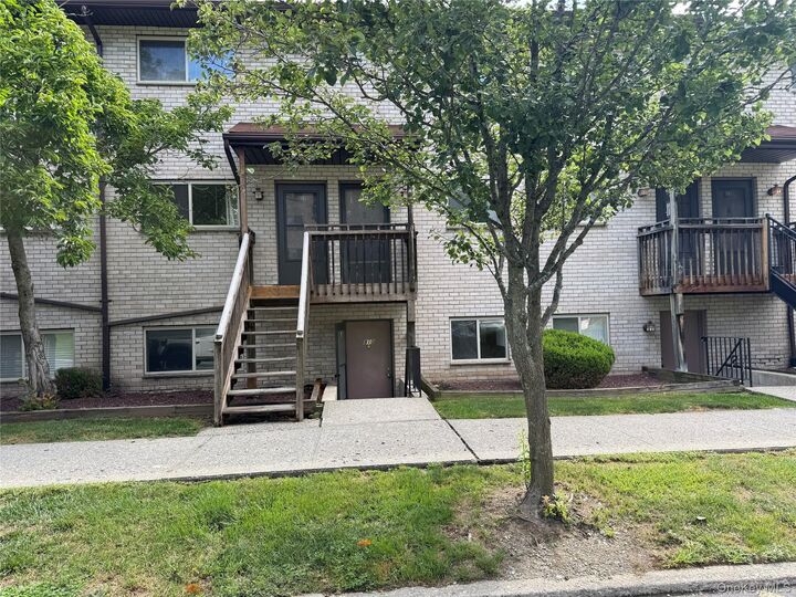 Property Photo:  26 Cooper Road 810  NY 12603 