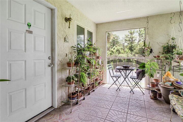 Property Photo:  2005 Northlake Drive  FL 32773 