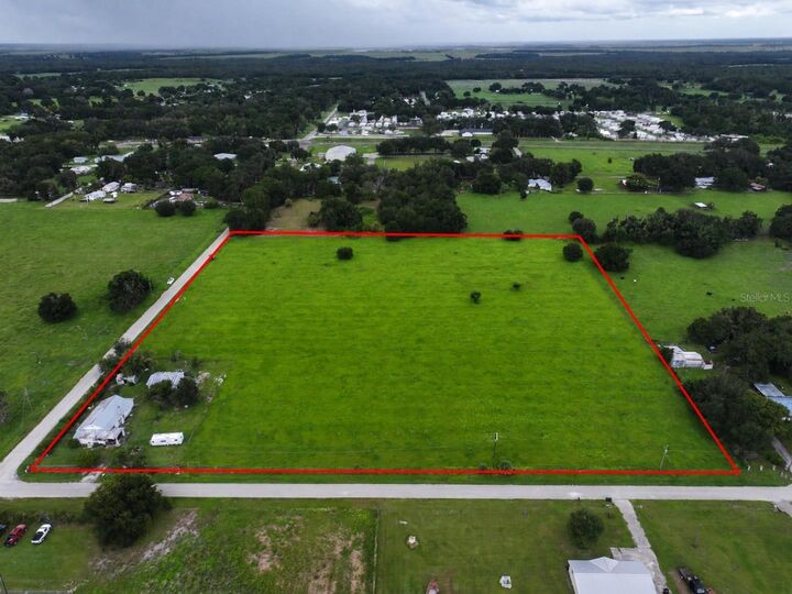 Property Photo:  3984 Dixiana Drive  FL 33834 