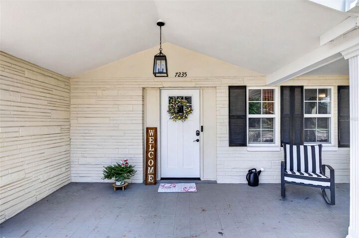 Property Photo:  7235 Astor Drive  FL 34652 