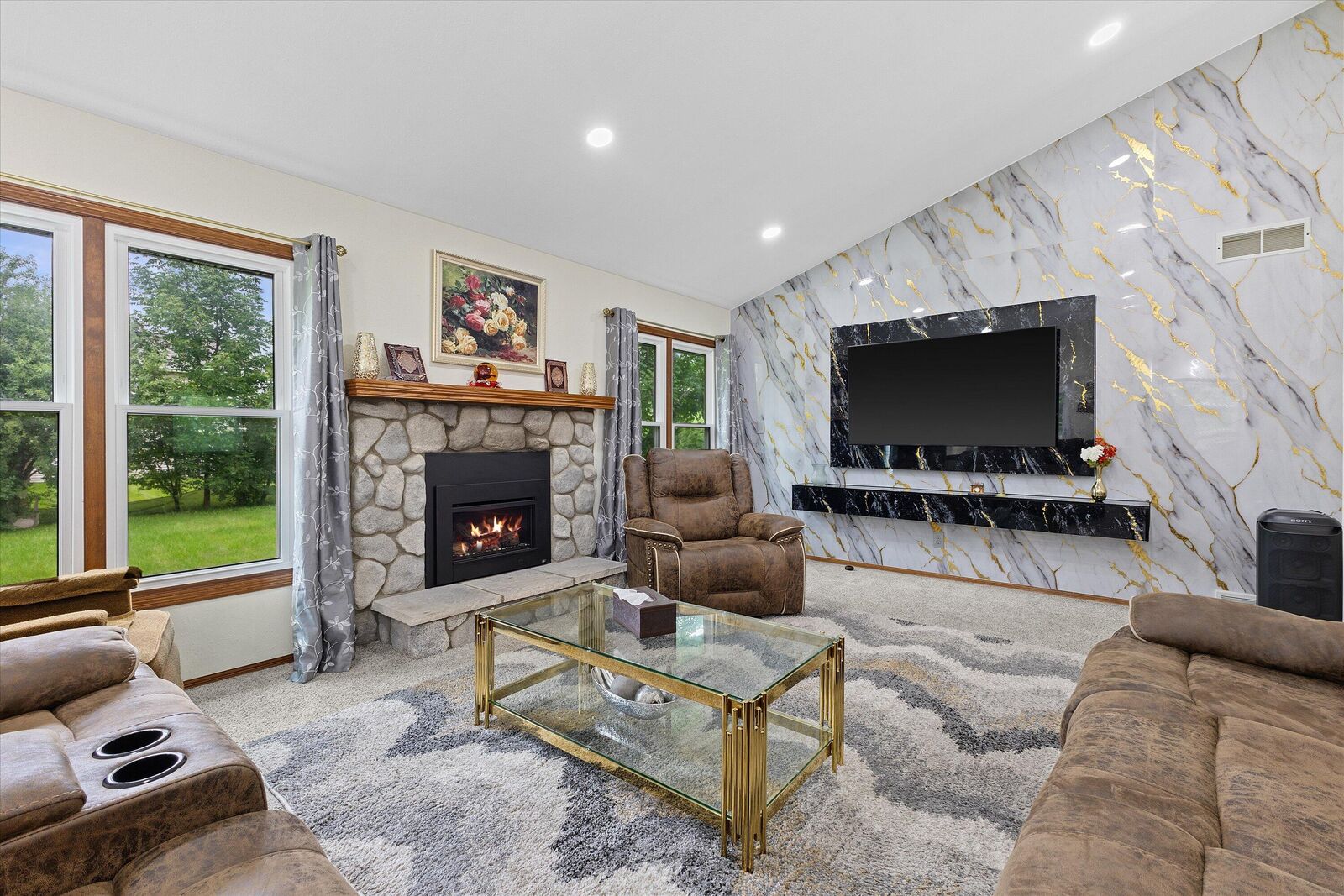 Property Photo:  4102 W Minnesota Ct  WI 53132 
