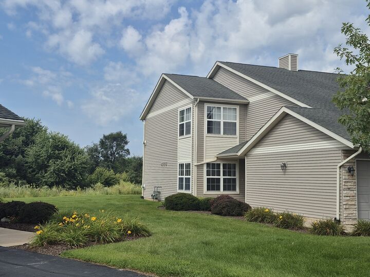 Property Photo: 901 Penny Lane 901 IL 60178