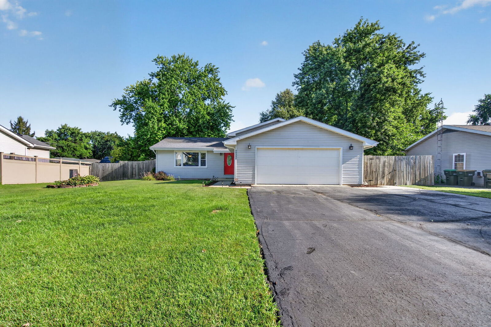 Property Photo: 24334 S Valley Drive IL 60410