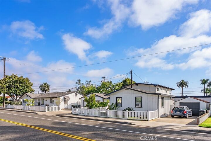Property Photo:  195 Broadway  CA 92627 