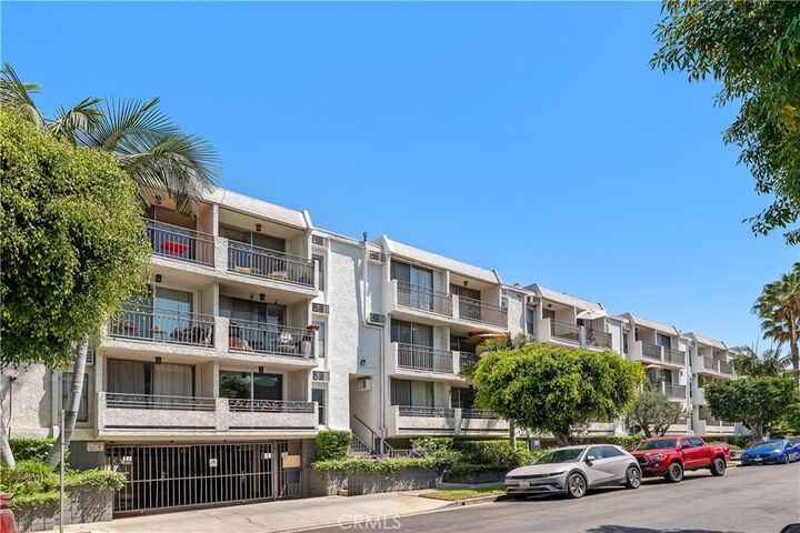 Property Photo:  6151 Orange Street 308  CA 90048 