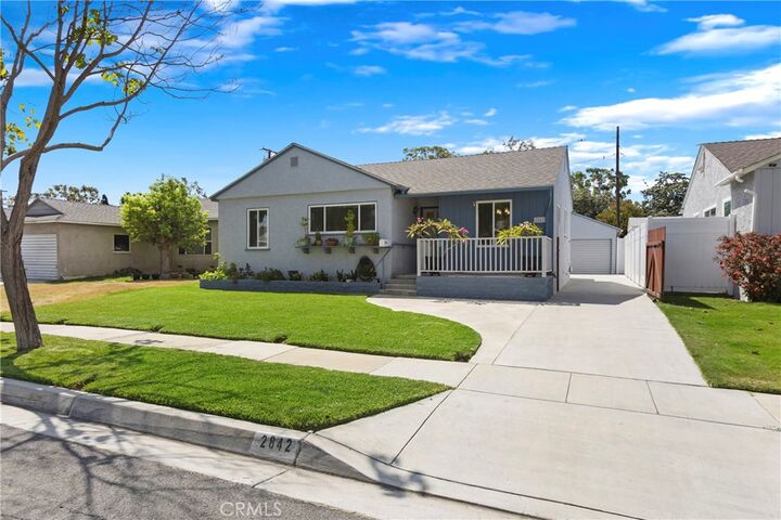 Property Photo: 2842 Silva Street CA 90712