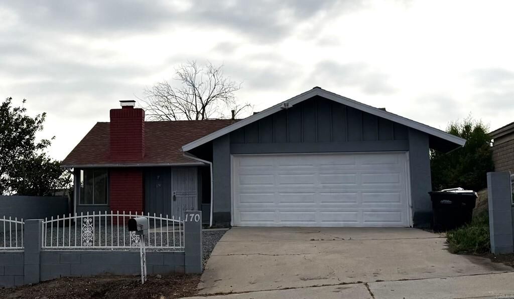Property Photo: 170 61st CA 92114