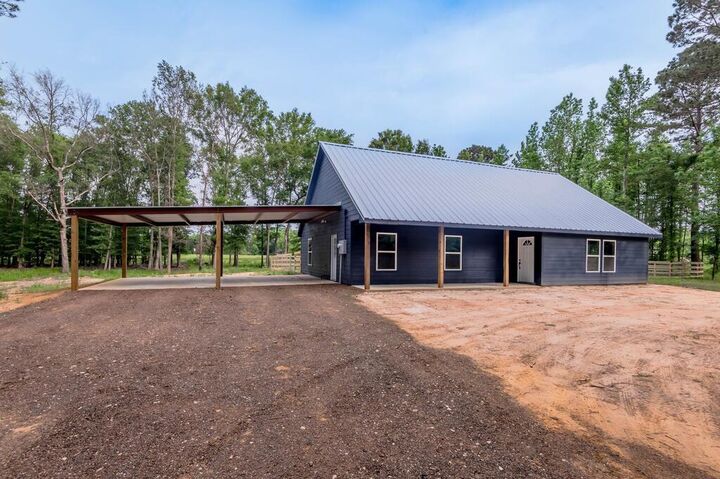 Property Photo: 304 Fm 225 North TX 75943