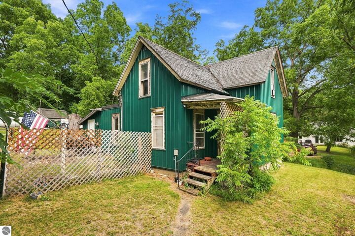 Property Photo:  441 Washington Street  MI 49601 