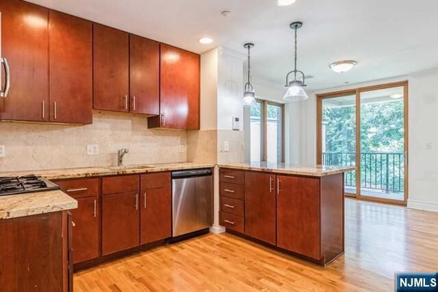 Property Photo:  17 Meadow Road 310  NJ 07070 