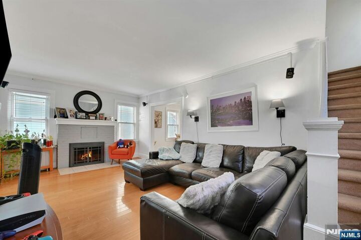 Property Photo:  218 Elder Avenue  NJ 07621 