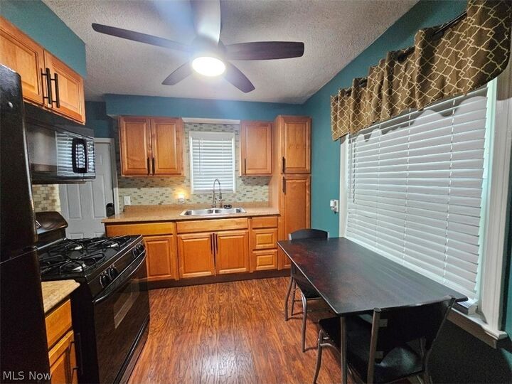 Property Photo:  1368 Orlando Avenue  OH 44320 