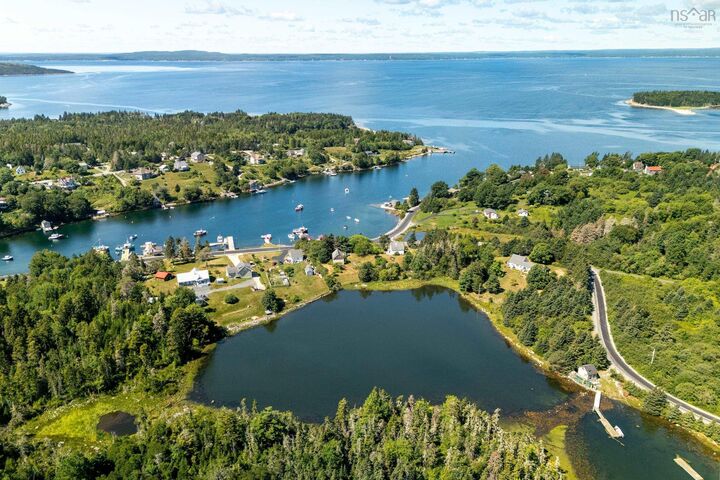 Property Photo:  91 Boutiliers Cove Road  NS B3Z 3J5 