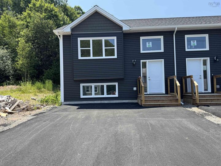 54 Kara Anne Court — photo 1
