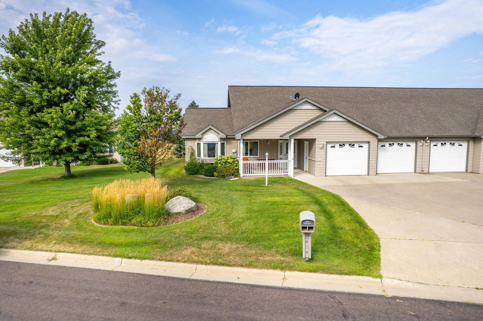 Property Photo: 1825 Aspen Lane MN 56537